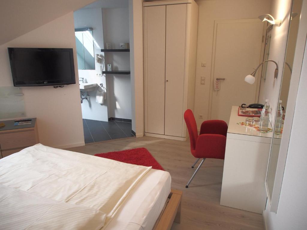 Hotel Barbarossa Karlsruhe Stadtmitte Habitación foto